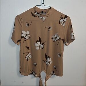 Dynamite | Women’s Size XS Tan Floral Short Sleeve Top with Front Tie